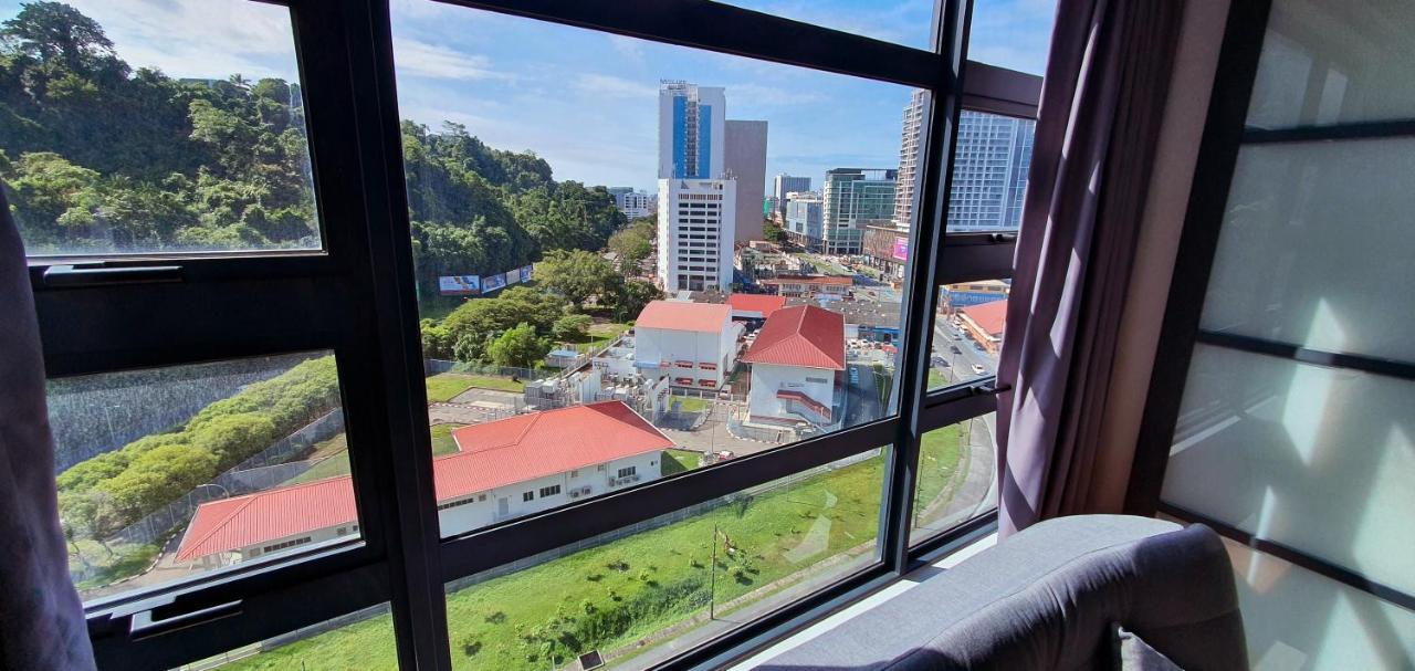 Jesselton Quay By Bunga Raya Homes Kota Kinabalu Exterior foto